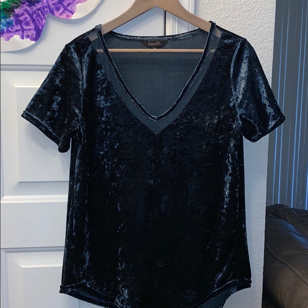 Crushed velvet v-neck